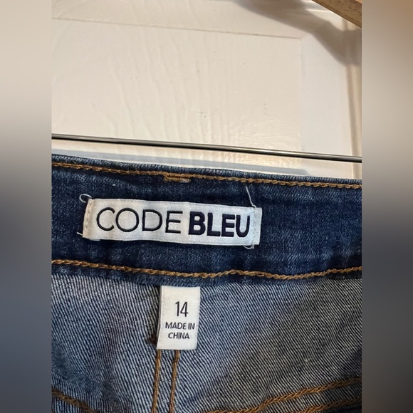 Code Bleu Plus Size Rolled Cuff Weekend Jeans Size 14 - Picture 5 of 6
